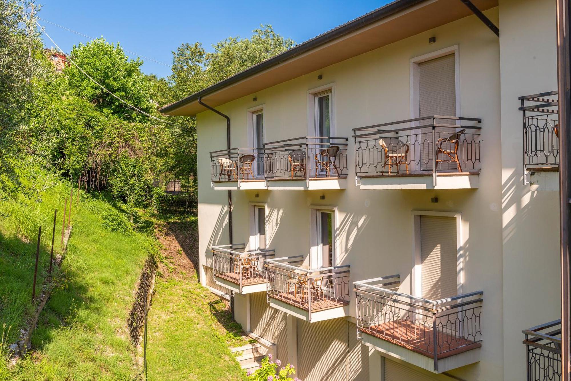 Residenza Panorama Aparthotel Costermano Εξωτερικό φωτογραφία
